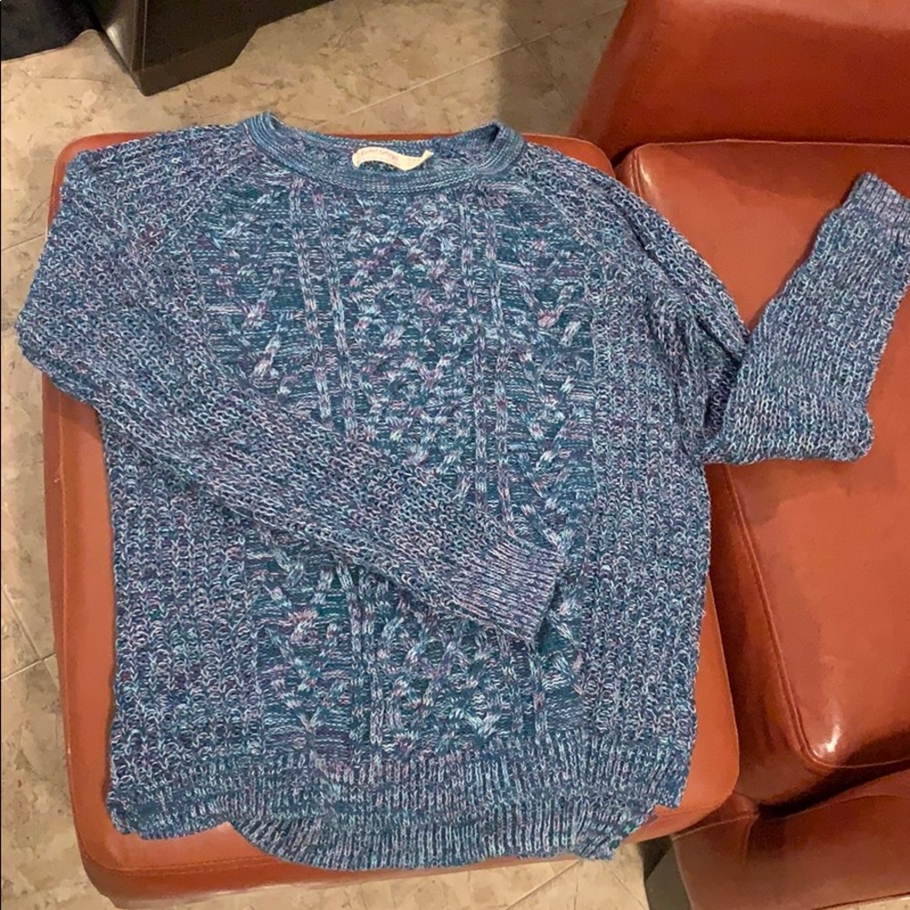 Pull over sweater